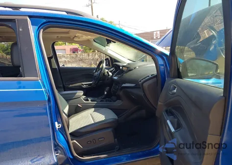 2017 Ford Escape Titanium z USA, uszkodzony, nr VIN 1FMCU0JD5HUA20408